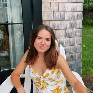 Meet your Posher, Laura